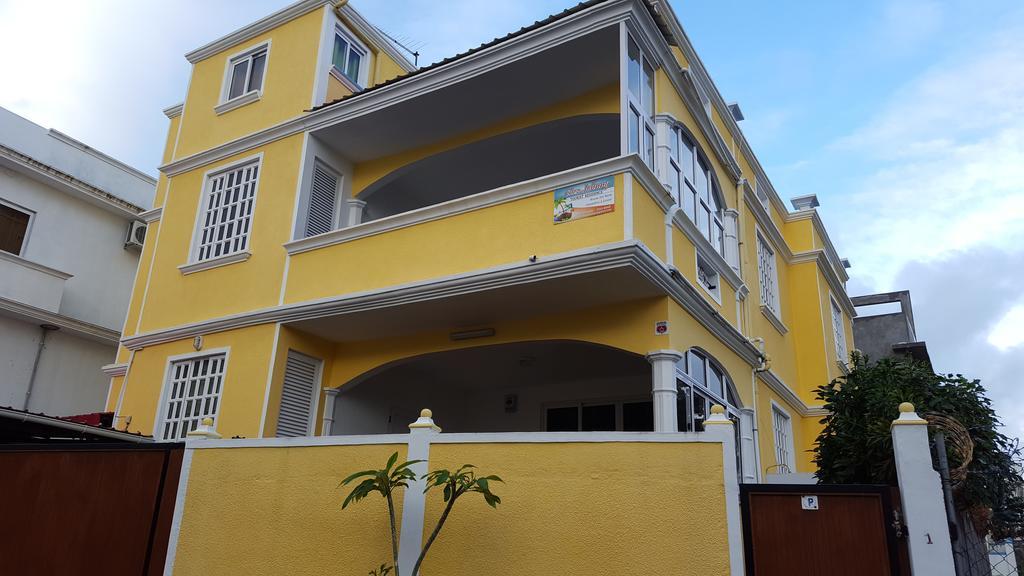 Chez Johnny - Blue Bay Hotel ภายนอก รูปภาพ